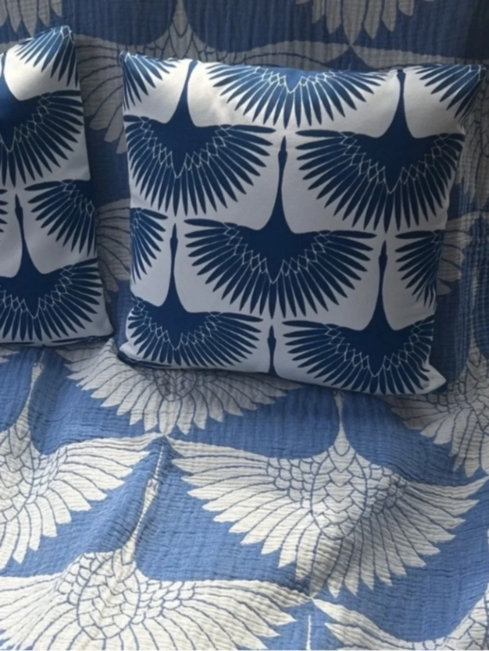 Viral 2026 Birds Jacquard Weave Reversible New With Tags 55 x 75 Soundside Blue